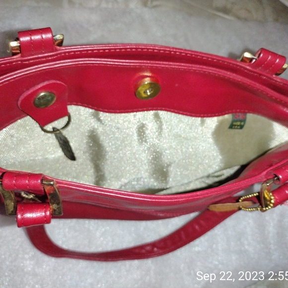 SAS Handbag - Picture 3 of 7